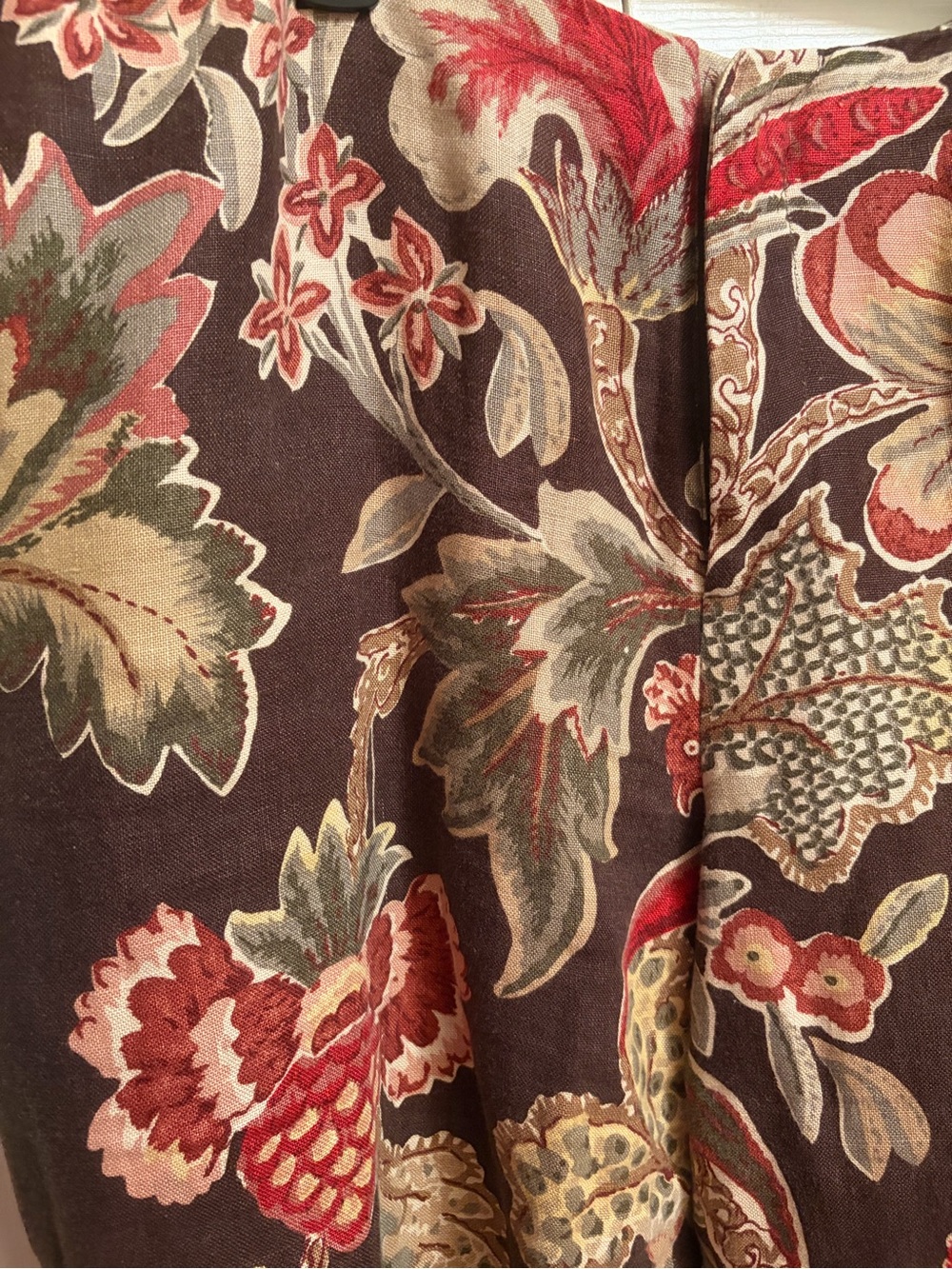 Vintage LAUREN Ralph Lauren linen trousers in brown w/ red/green floral pattern - Picture 2 of 7